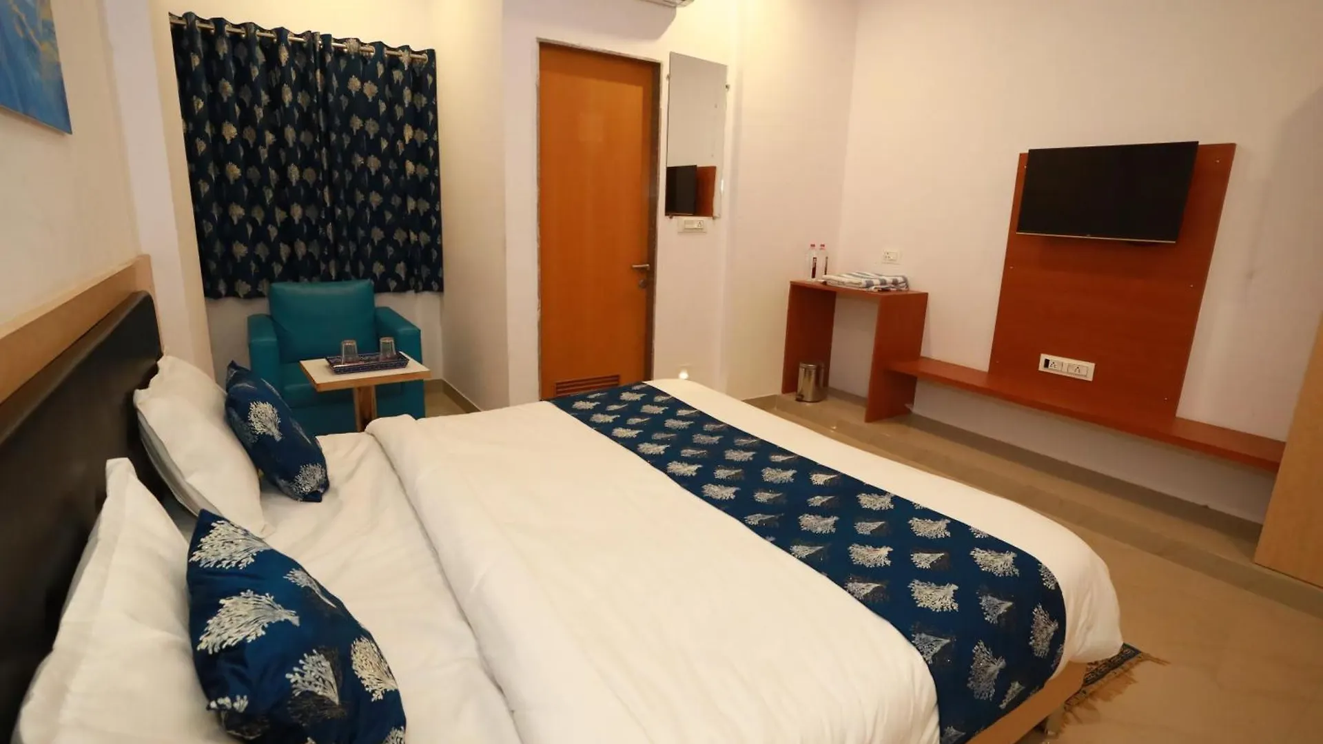 Hotel Hill View By Heritage Inn Udaipur India