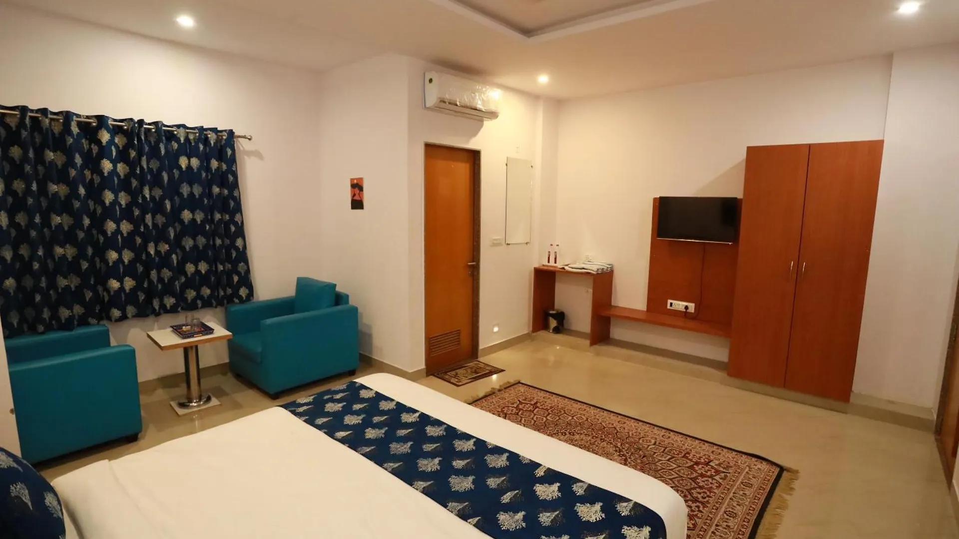Hotel Hill View By Heritage Inn Udaipur