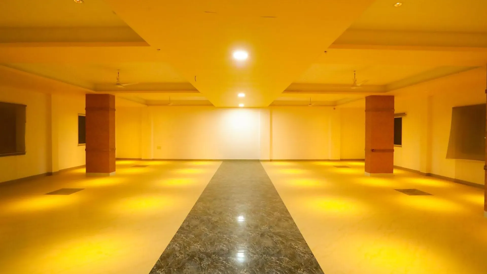 Hotel Hill View By Heritage Inn Udaipur 5*,