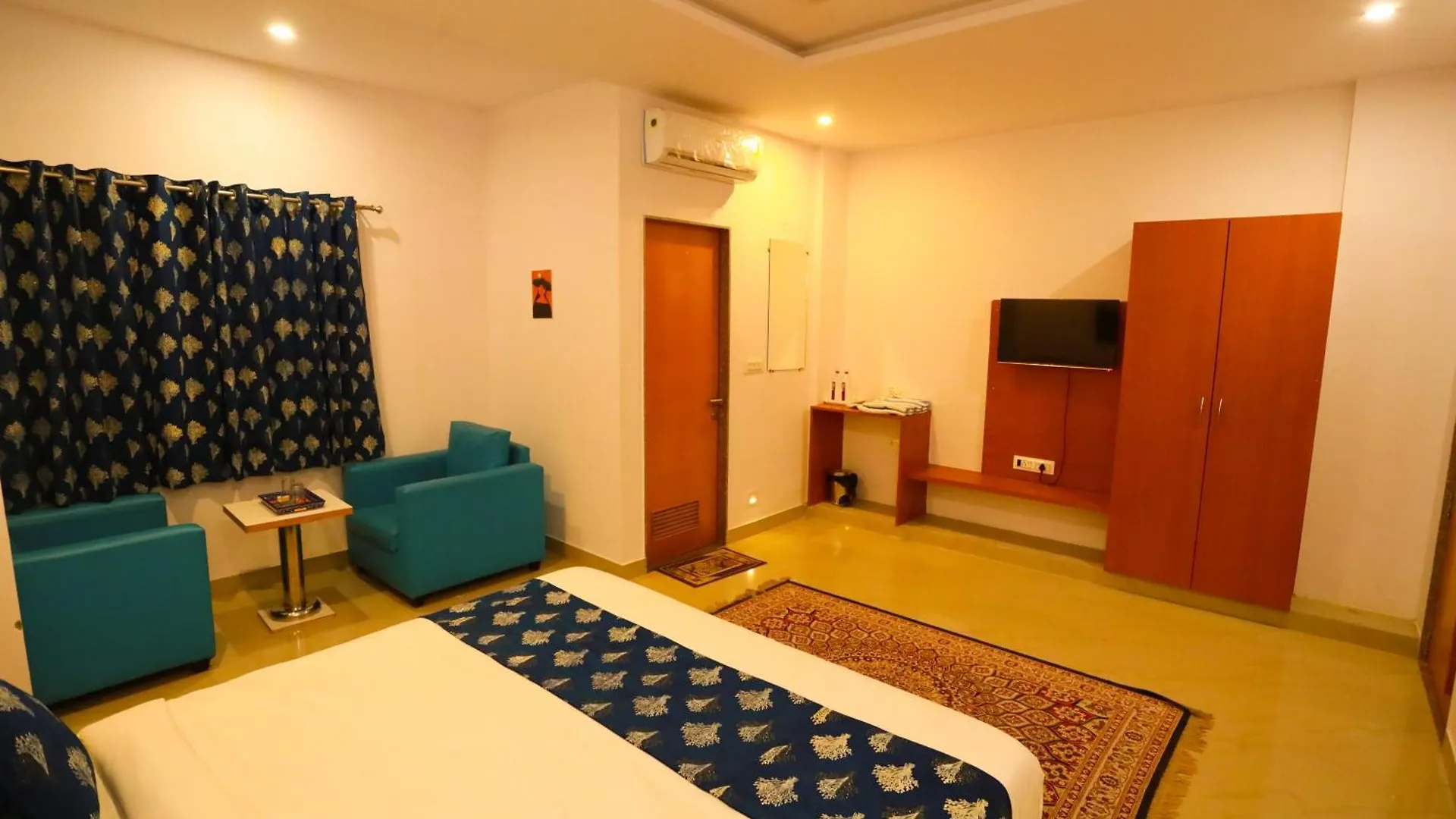 Hotel Hill View By Heritage Inn Udaipur